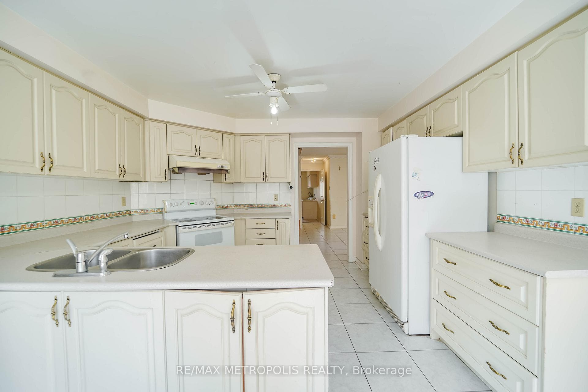 2 Schooner Court, Markham, ON L6C 1R2, Markham, ON — photo 16 of 54
