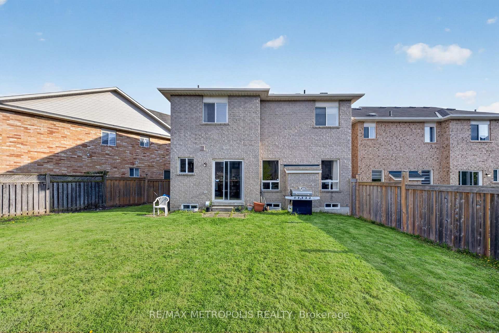 83 Greenhalf Drive, Ajax, ON L1S 7R6, Ajax, ON — photo 3 of 50