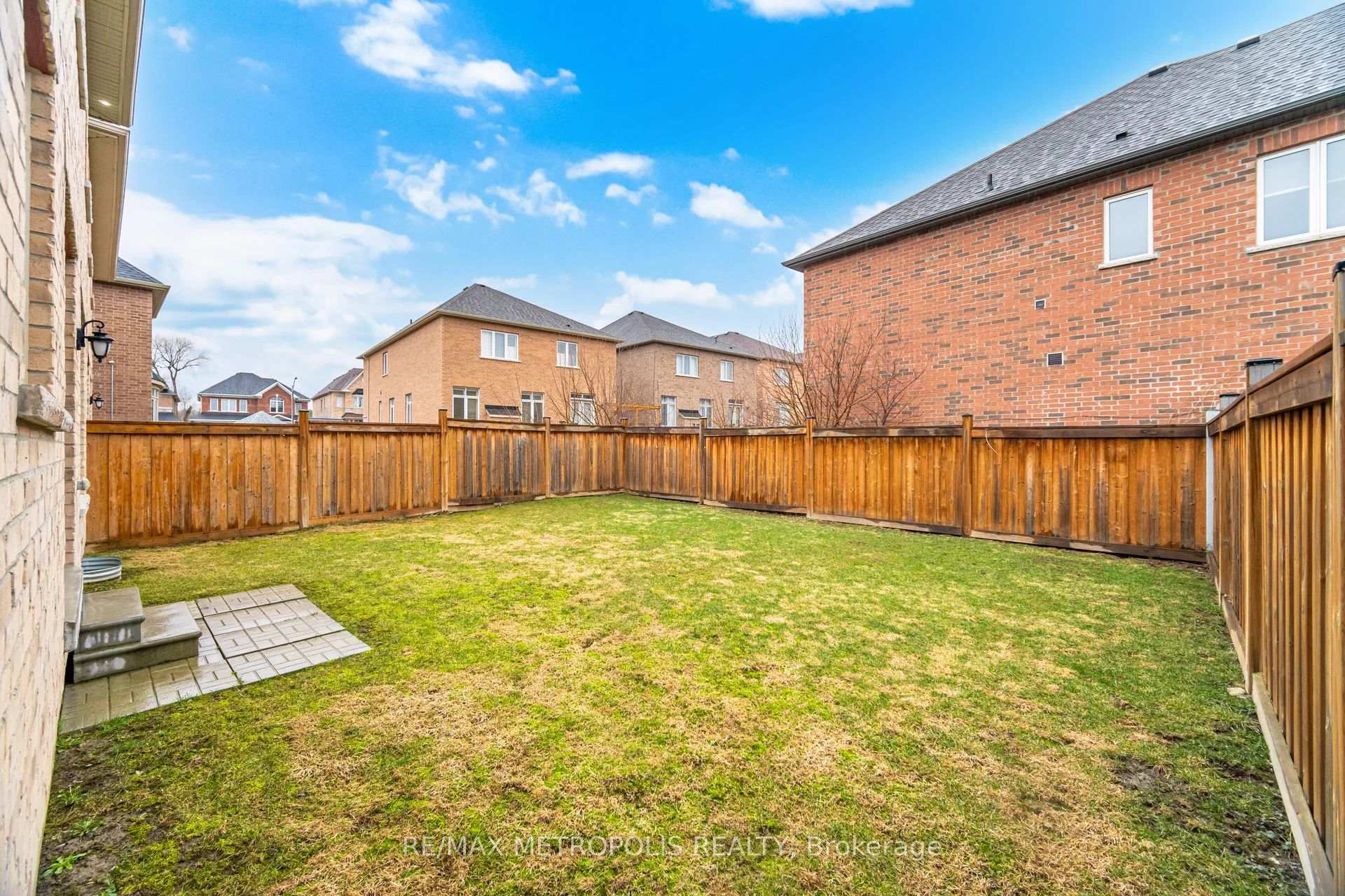 223 Inverness Way S, Bradford West Gwillimbury, ON L3Z 0W5, Bradford West Gwillimbury, ON — photo 92 of 95
