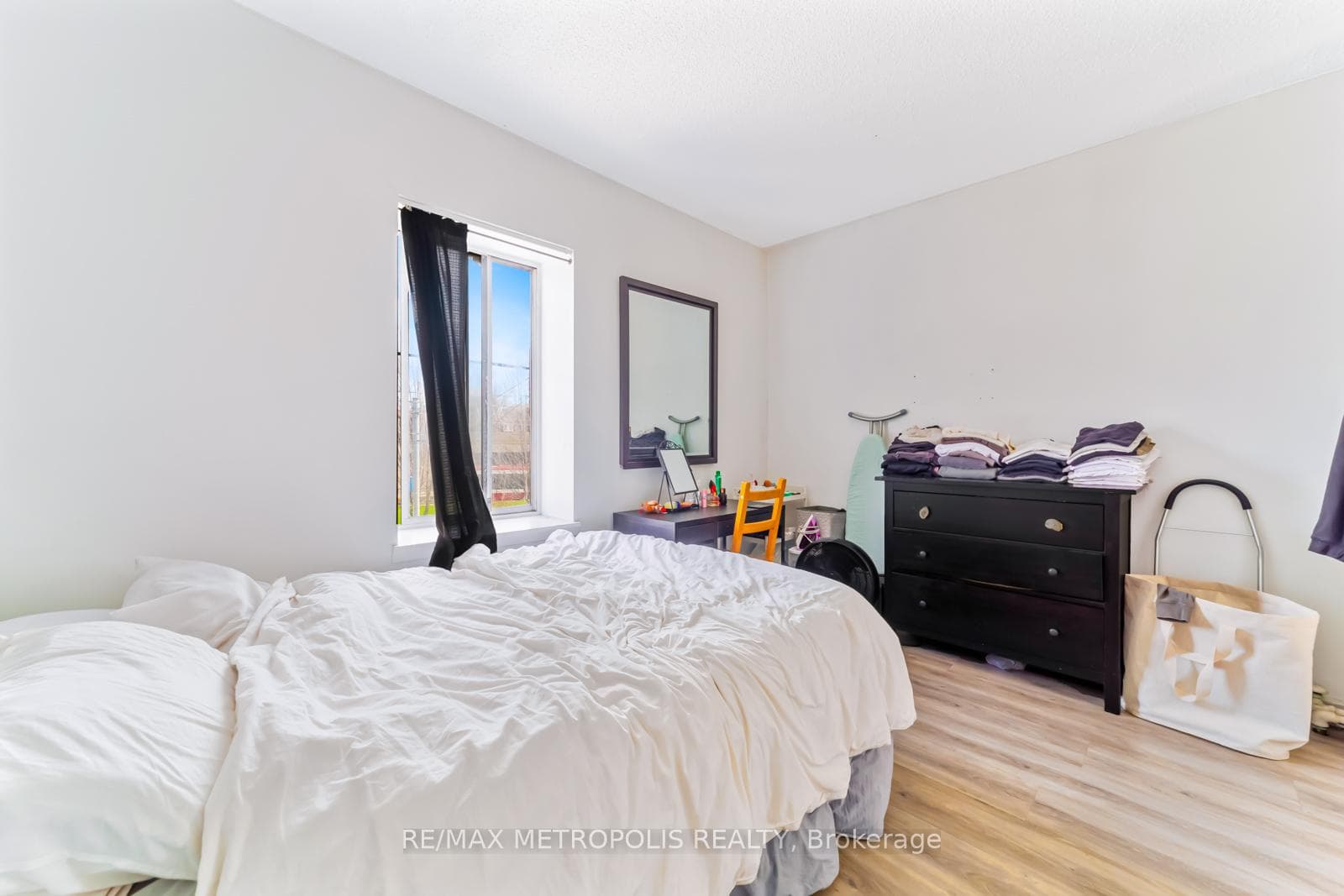 854 BATHURST Street, Toronto C02, ON M5R 3G3, Toronto C02, ON — photo 49 of 49