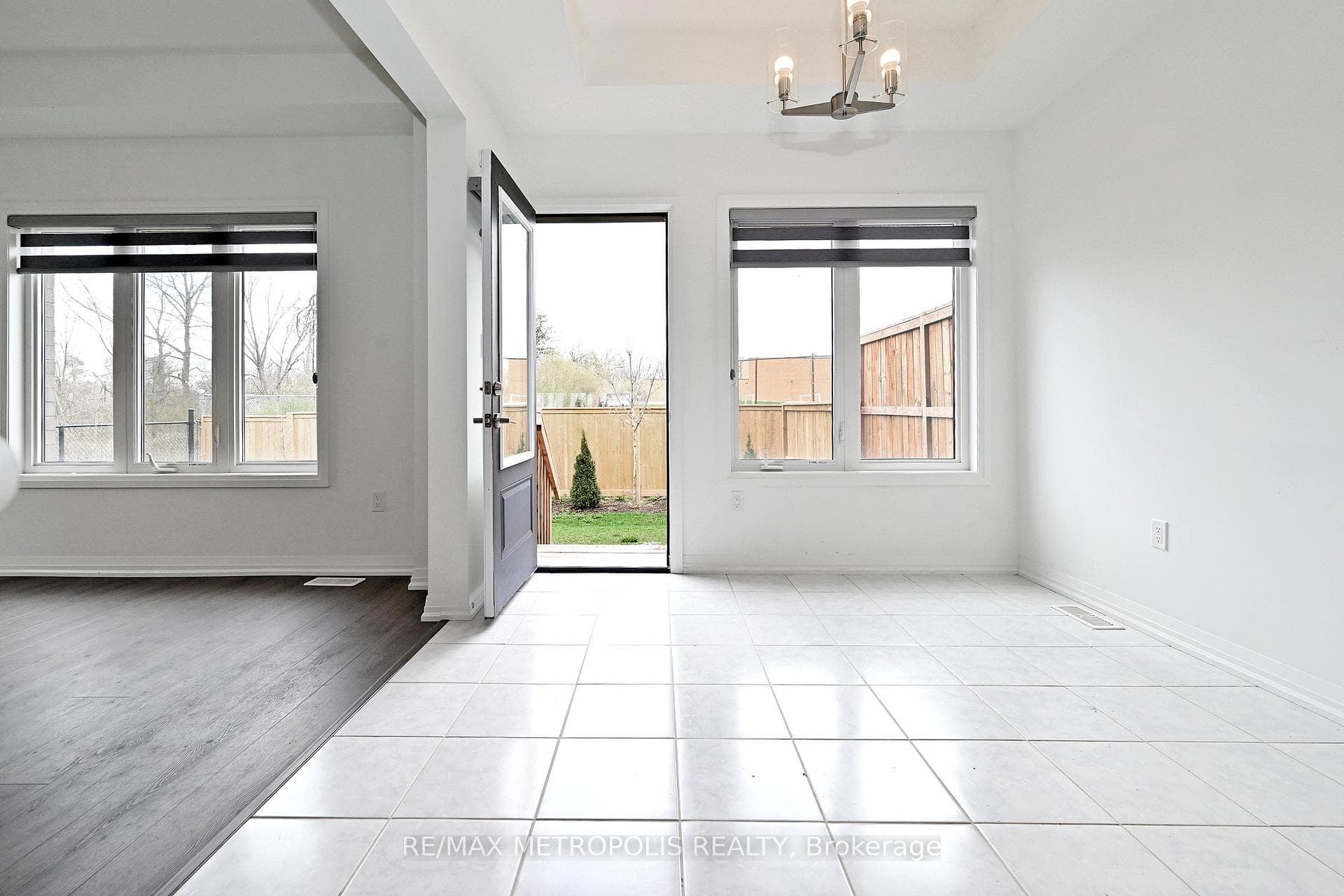 4552 Portage Road 104, Niagara Falls, ON L2E 6A8, Niagara Falls, ON — photo 16 of 50