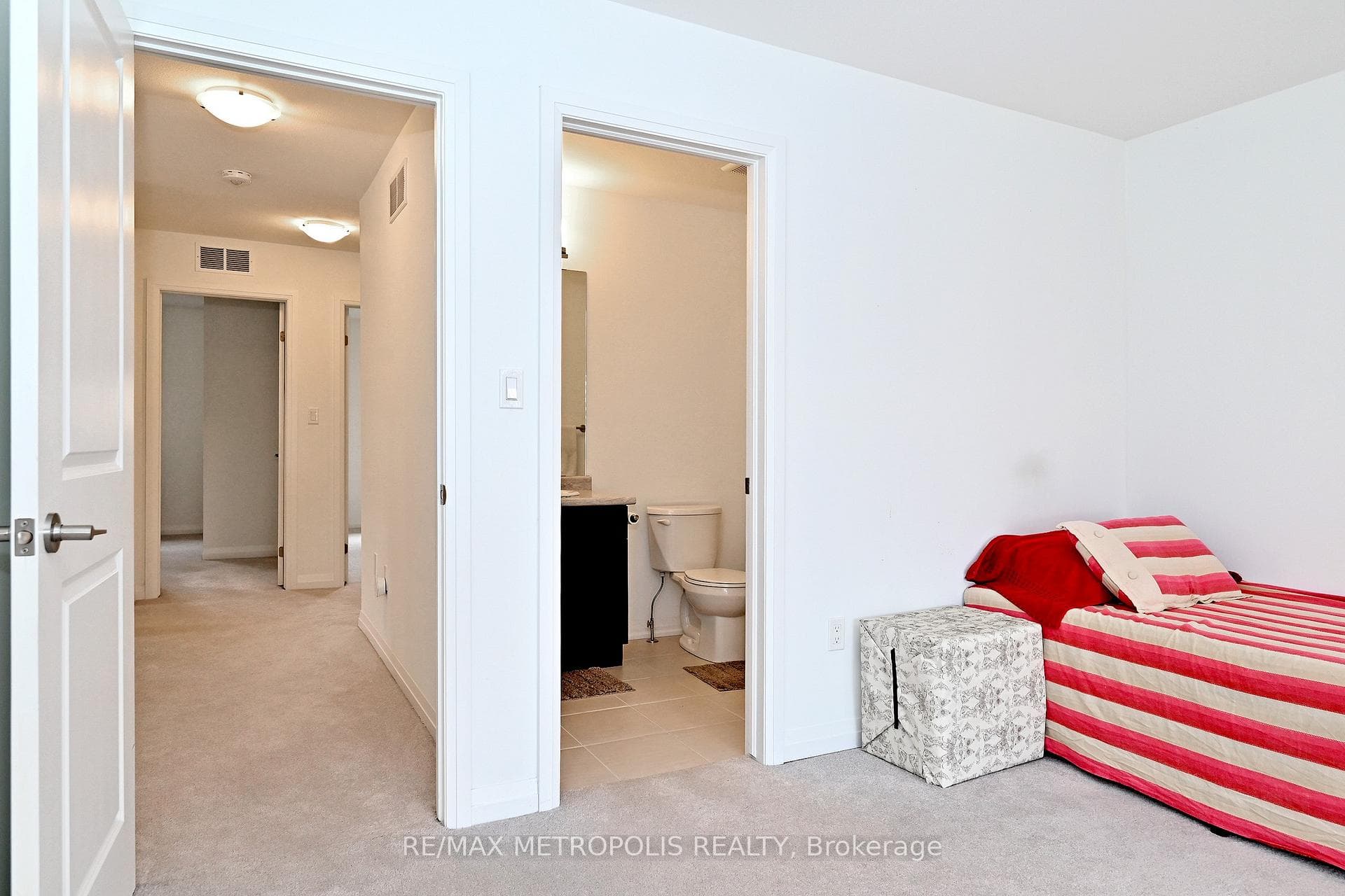 4552 Portage Road 104, Niagara Falls, ON L2E 6A8, Niagara Falls, ON — photo 33 of 50