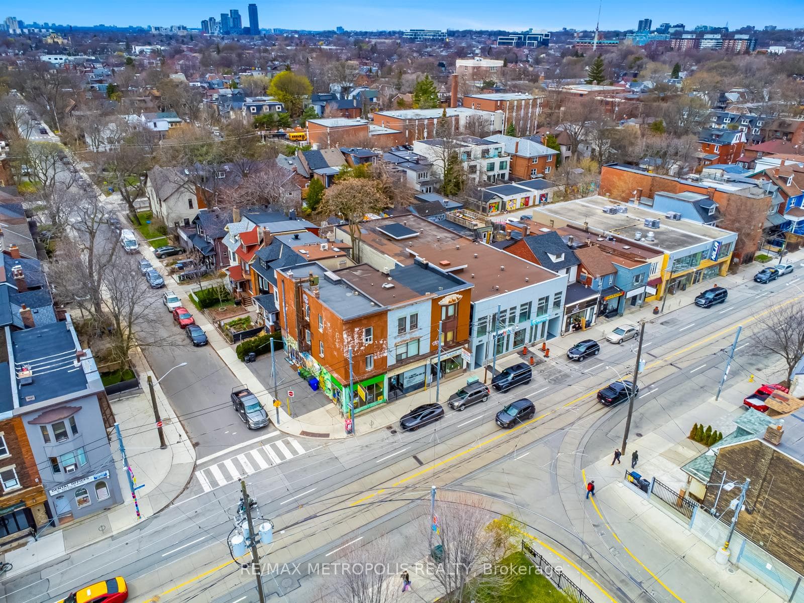 854 BATHURST Street, Toronto C02, ON M5R 3G3, Toronto C02, ON — photo 45 of 49