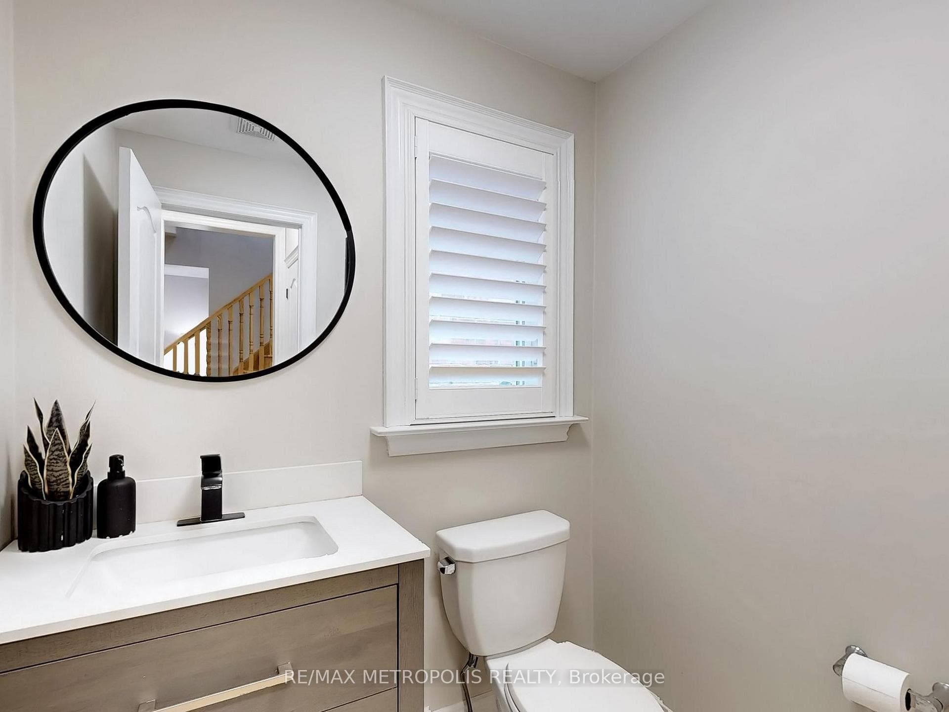 124 Milby Crescent, Bradford West Gwillimbury, ON L3Z 0X8, Bradford West Gwillimbury, ON — photo 5 of 28