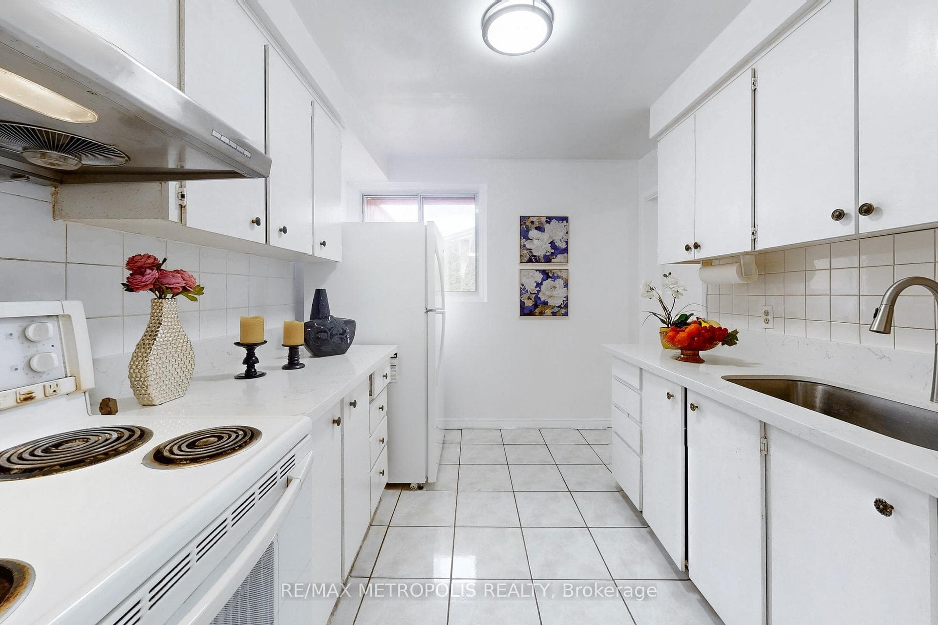 1021 Midland Avenue 25, Toronto E08, ON M1K 4G7, Toronto E08, ON — photo 9 of 50