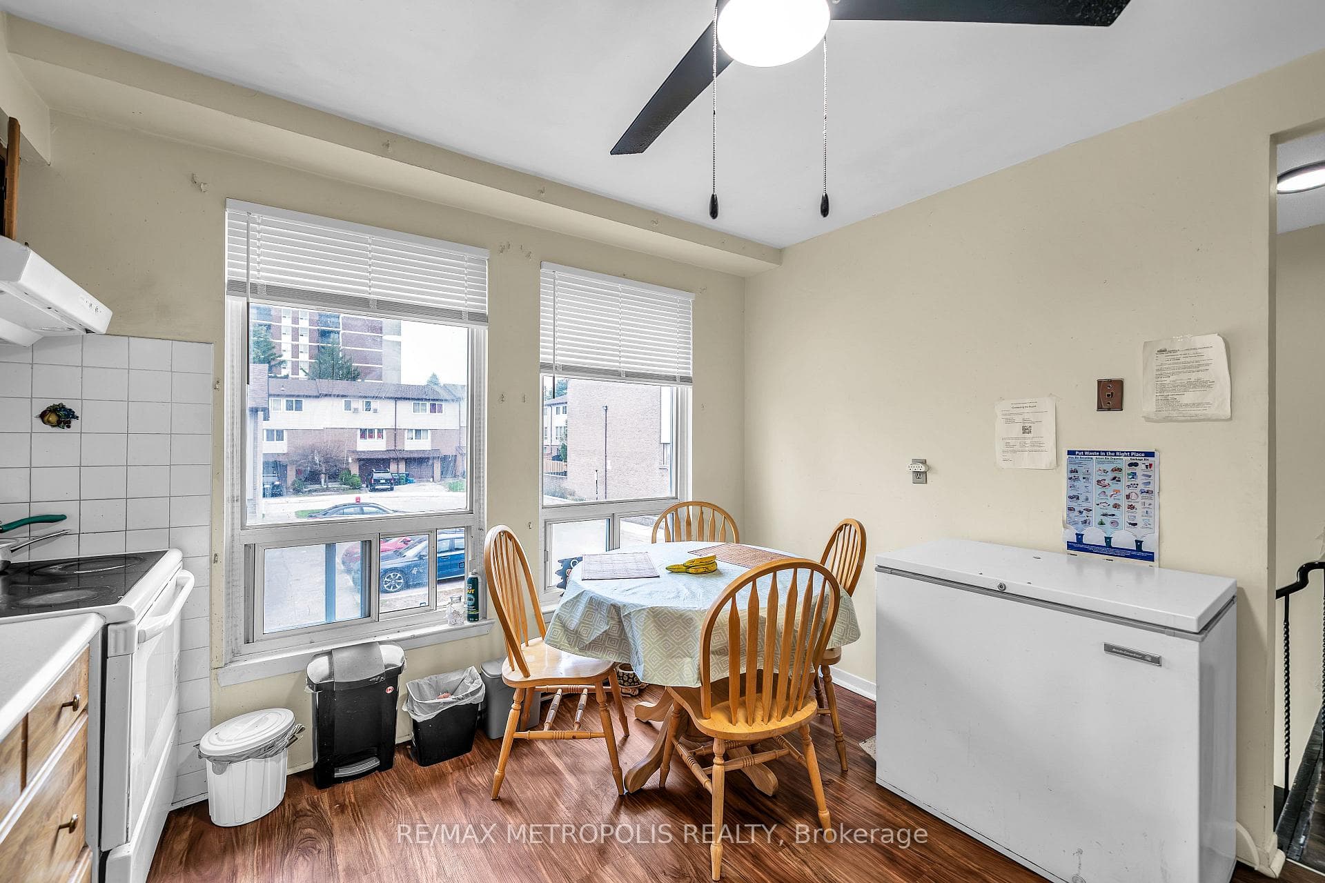 175 Trudelle Street 15, Toronto E08, ON M1J 3K5, Toronto E08, ON — photo 31 of 49