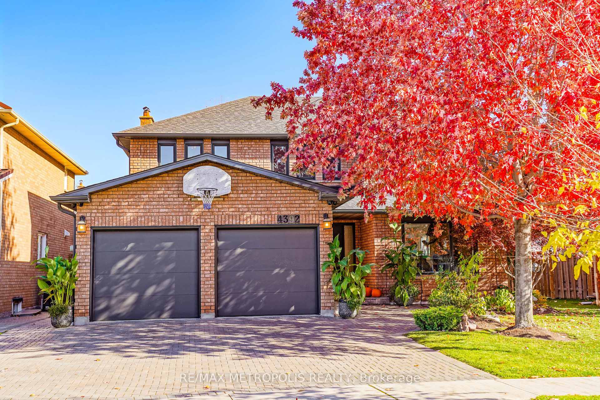 4392 Grassland Crescent, Mississauga, ON L5V 1E2, Mississauga, ON