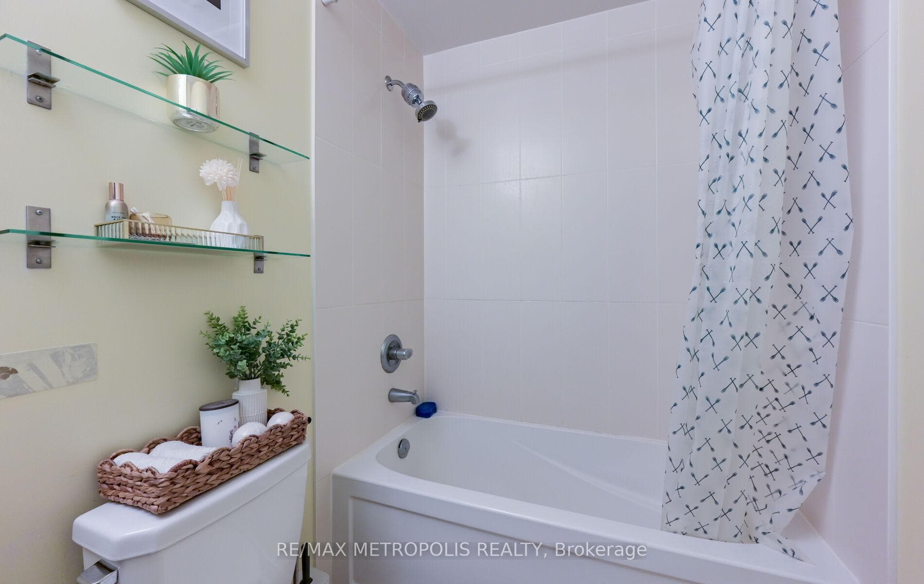 3985 Grand Park Drive 1004, Mississauga, ON L5B 0H8, Mississauga, ON — photo 22 of 43