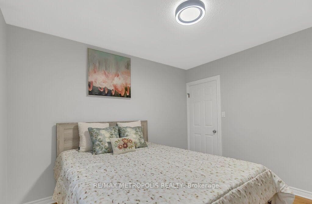 100 Warren Road, Kitchener, ON N2M 4T4, Kitchener, ON — photo 14 of 37