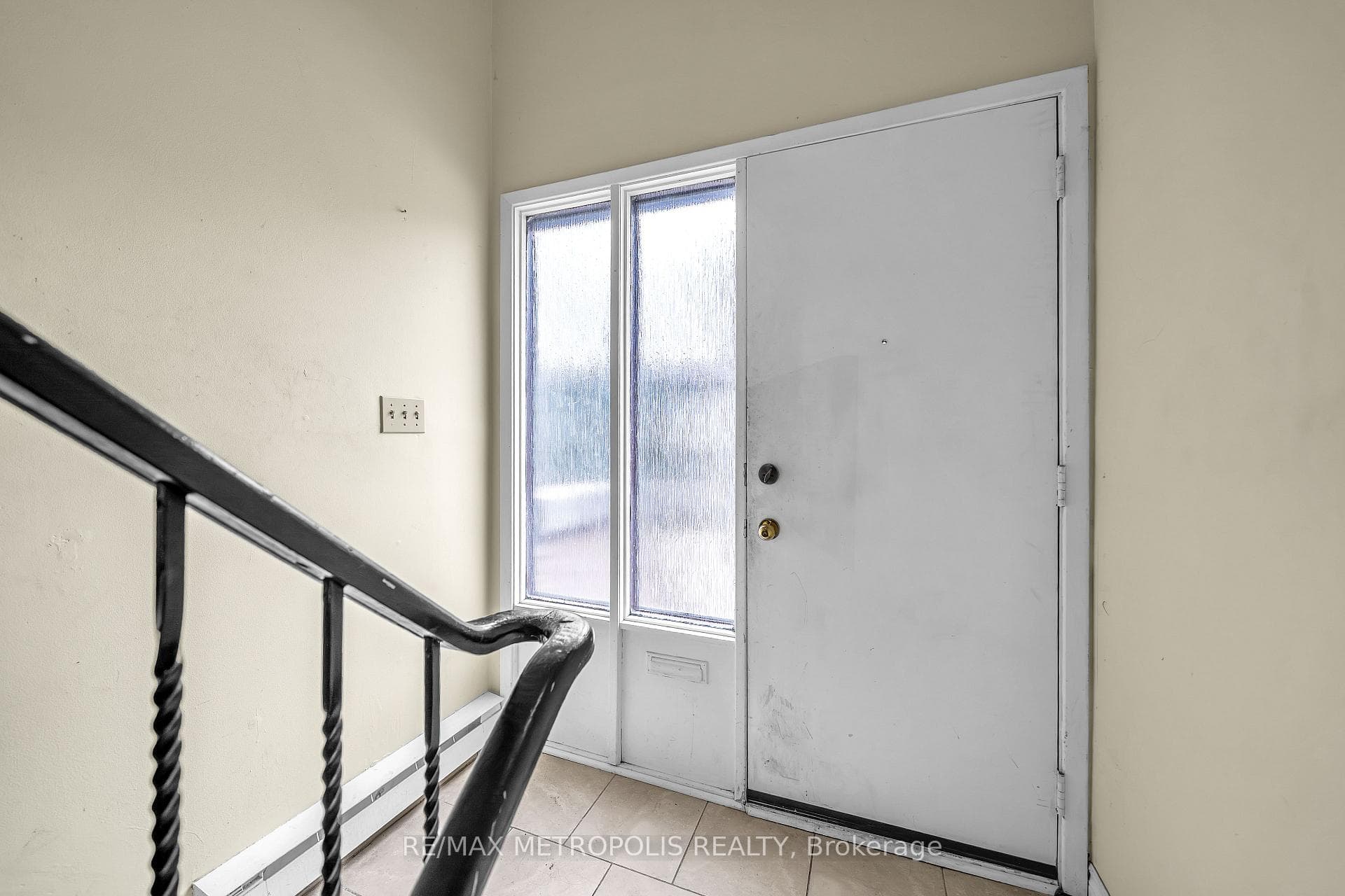 175 Trudelle Street 15, Toronto E08, ON M1J 3K5, Toronto E08, ON — photo 29 of 49