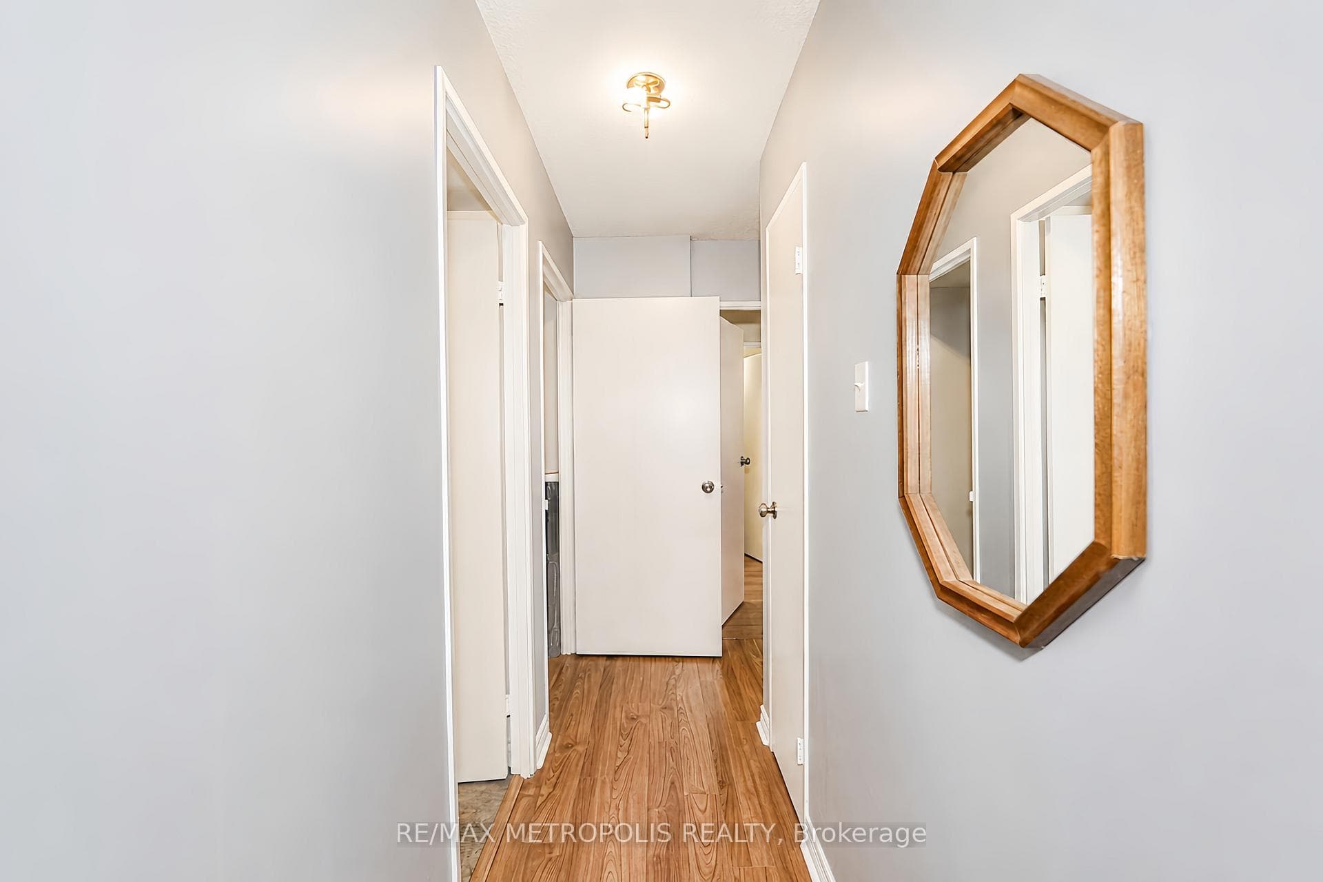 40 William Roe Boulevard 1010, Newmarket, ON L3Y 5N4, Newmarket, ON — photo 25 of 52