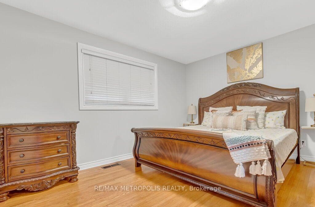 100 Warren Road, Kitchener, ON N2M 4T4, Kitchener, ON — photo 24 of 37