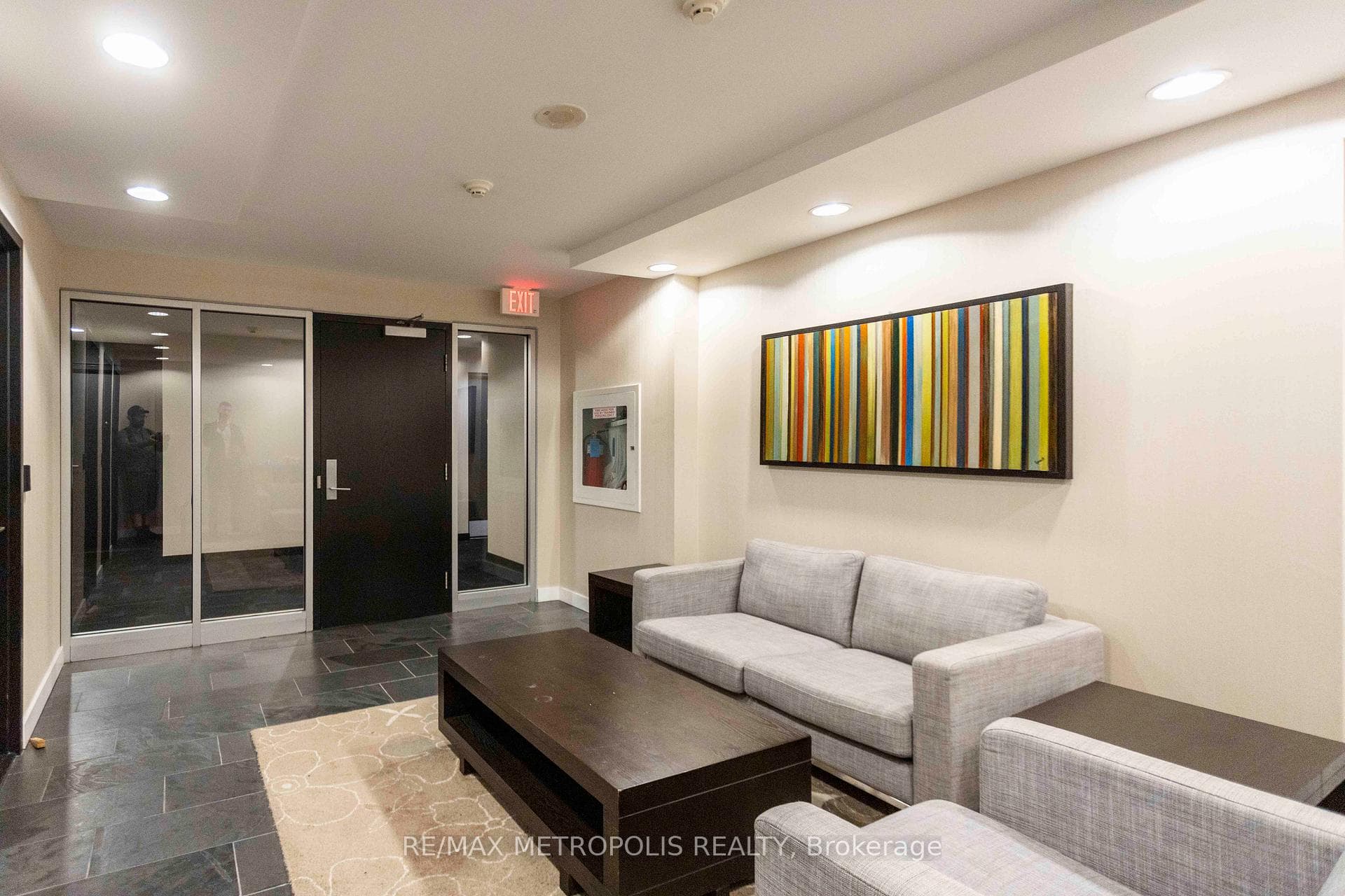 55 East Liberty Street 813, Toronto C01, ON M6K 3P9, Toronto C01, ON — photo 25 of 28