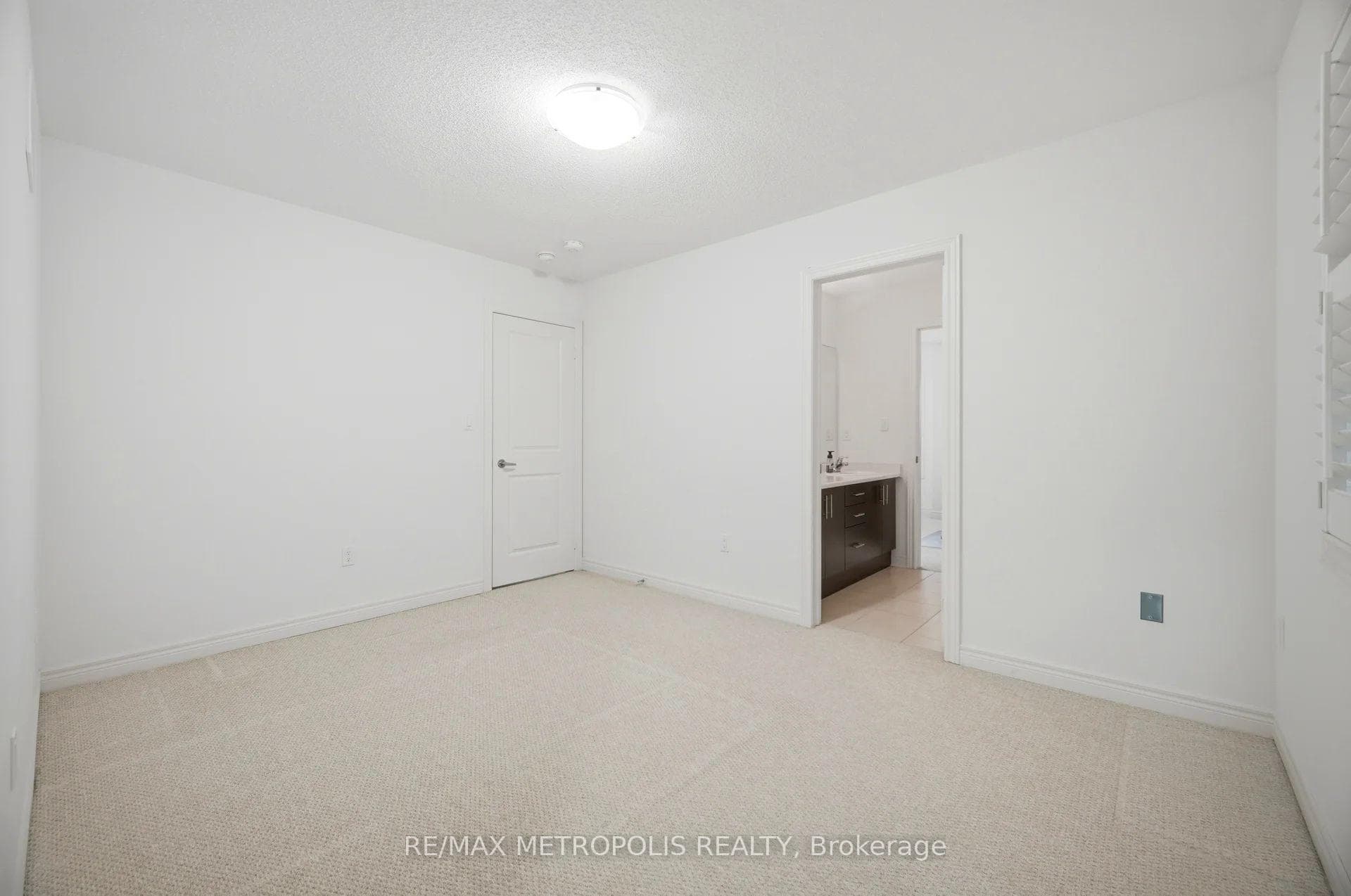 223 Inverness Way S, Bradford West Gwillimbury, ON L3Z 0W5, Bradford West Gwillimbury, ON — photo 88 of 95