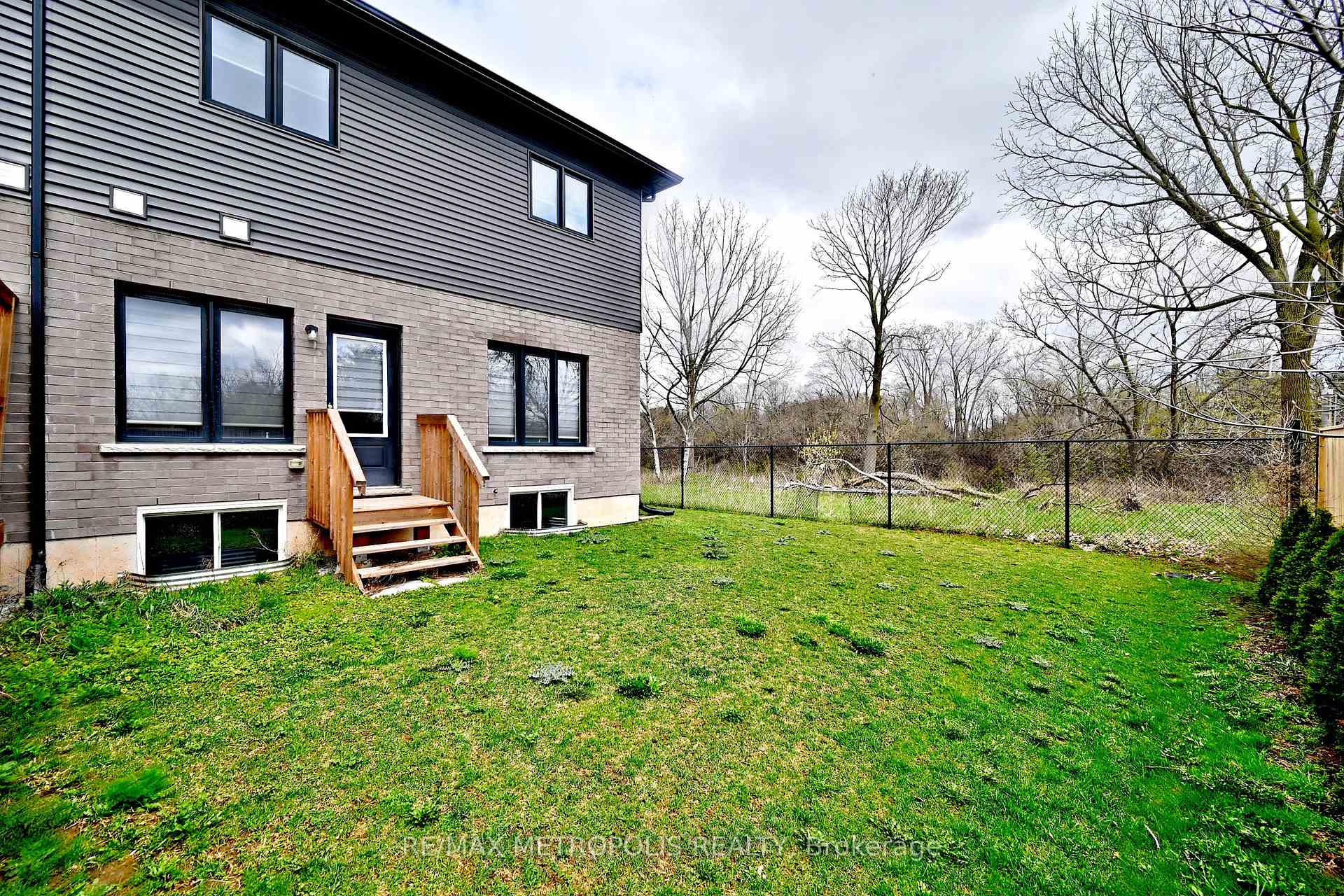 4552 Portage Road 104, Niagara Falls, ON L2E 6A8, Niagara Falls, ON — photo 50 of 50