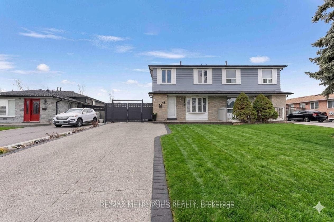 42 Gulliver Crescent, Brampton, ON L6S 1S9, Brampton, ON