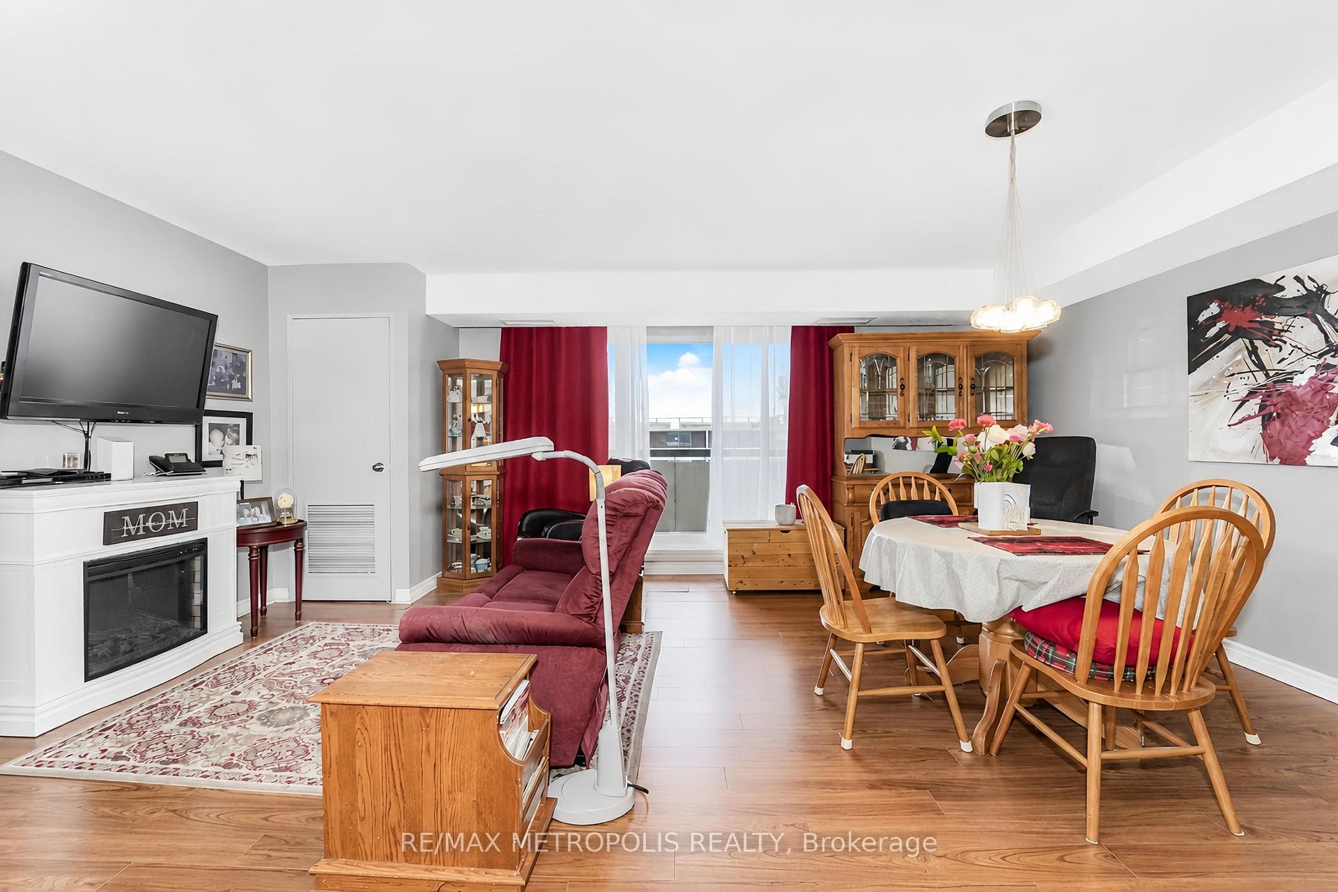 40 William Roe Boulevard 1010, Newmarket, ON L3Y 5N4, Newmarket, ON — photo 18 of 52