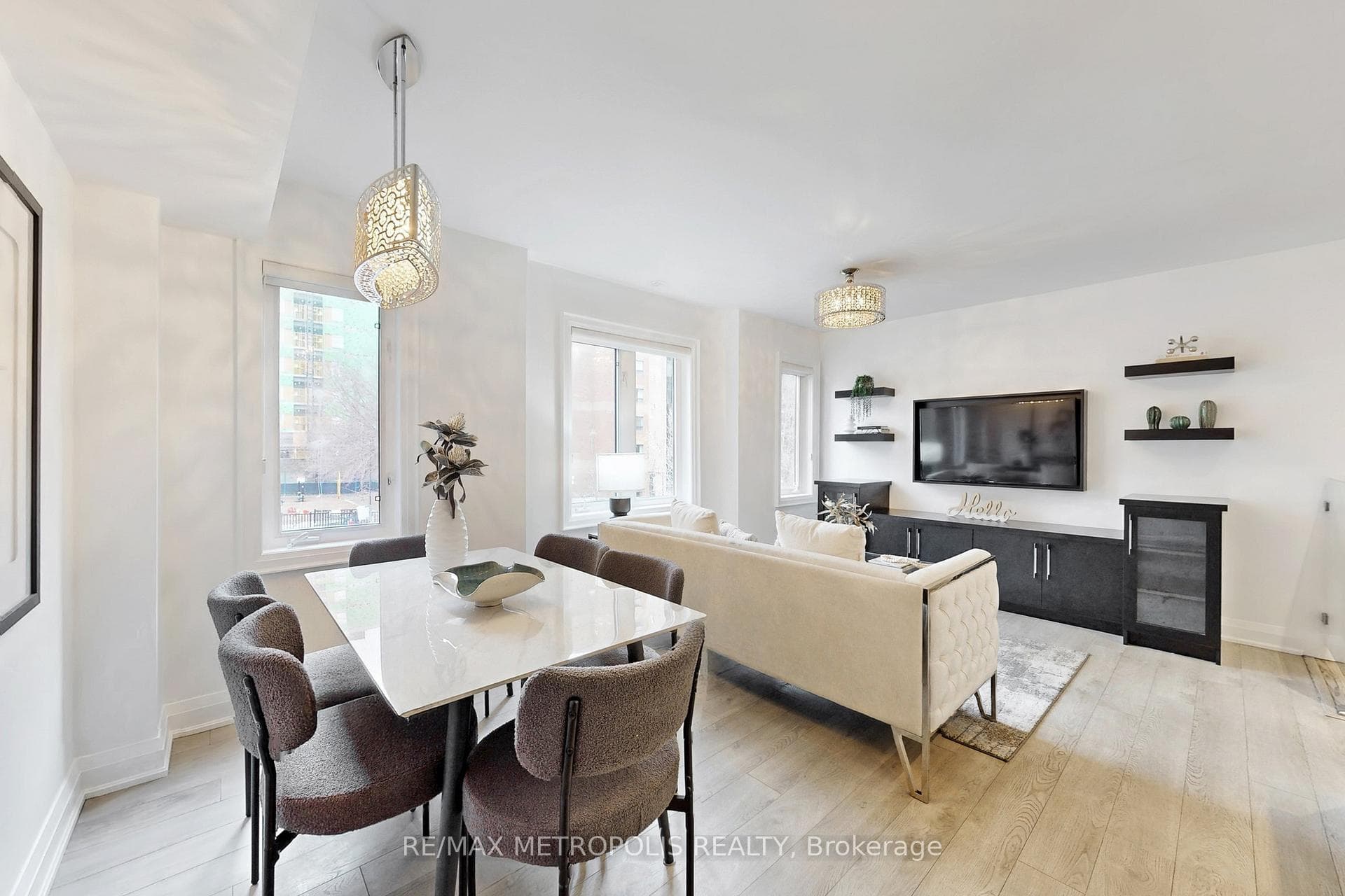 12 Sudbury Street 404, Toronto C01, ON M6J 3W7, Toronto C01, ON — photo 11 of 50