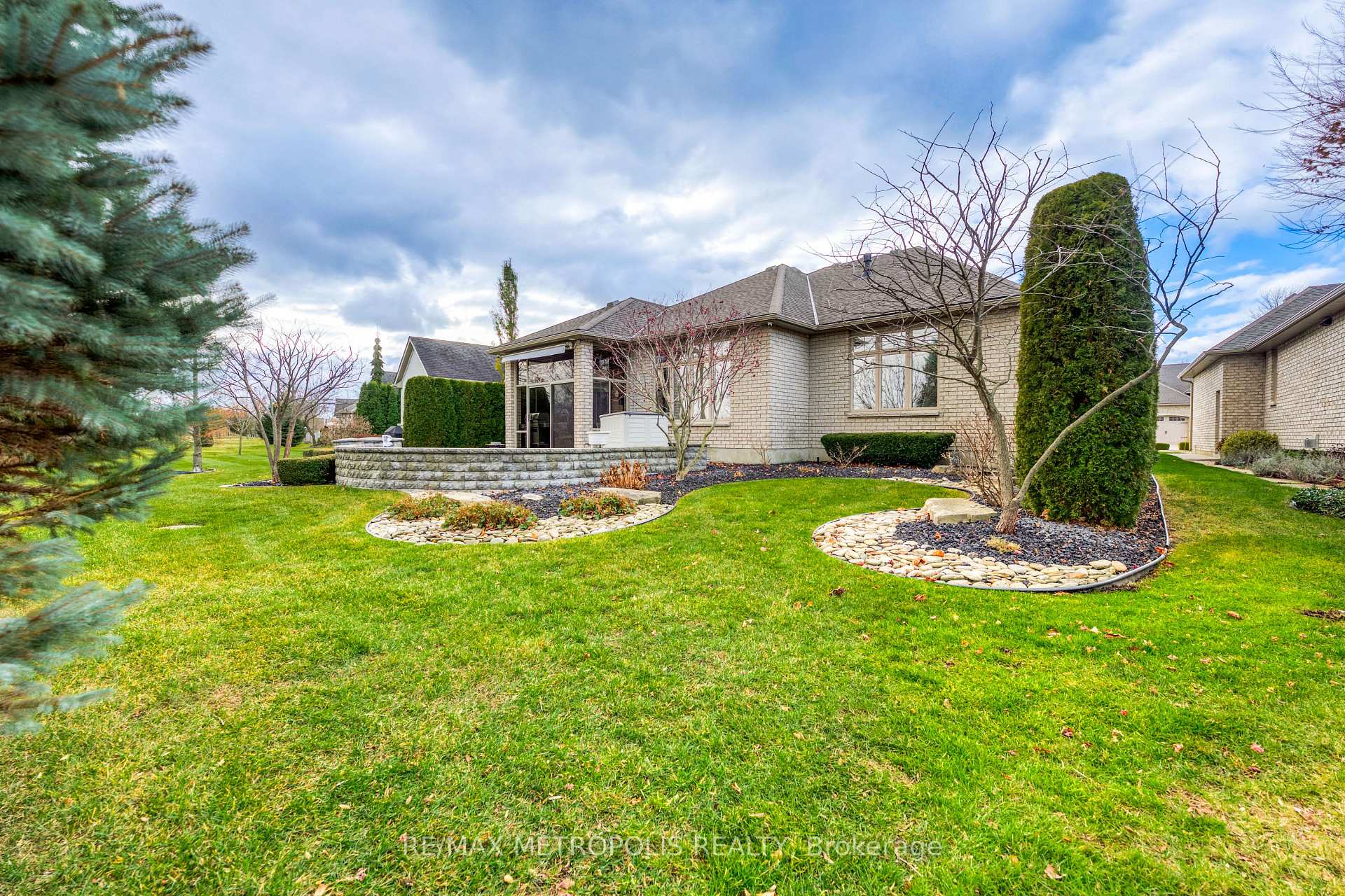 1221 Mike Weir Drive, Sarnia, ON N0N 1C0, Sarnia, ON — photo 40 of 49