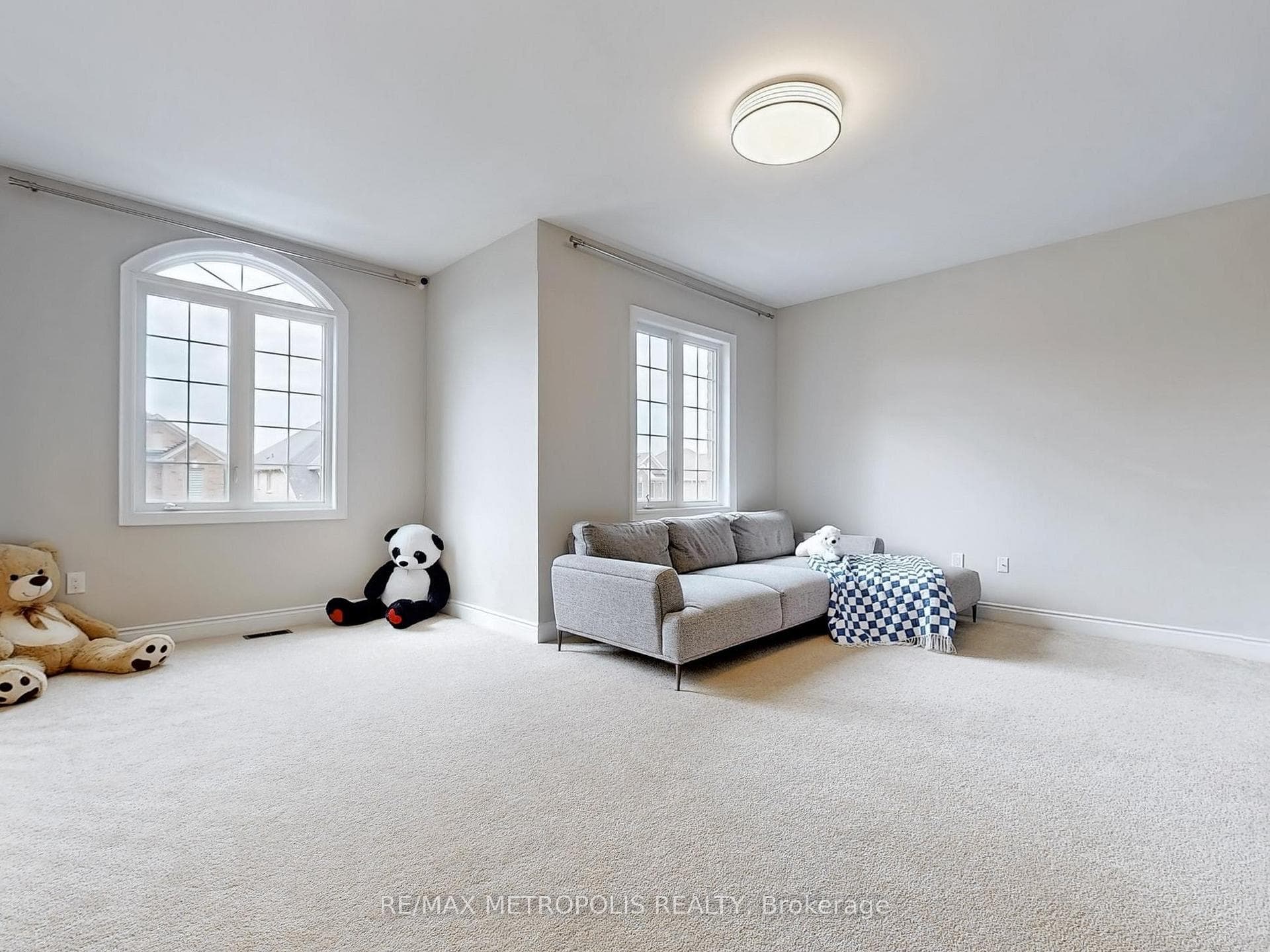 124 Milby Crescent, Bradford West Gwillimbury, ON L3Z 0X8, Bradford West Gwillimbury, ON — photo 19 of 28