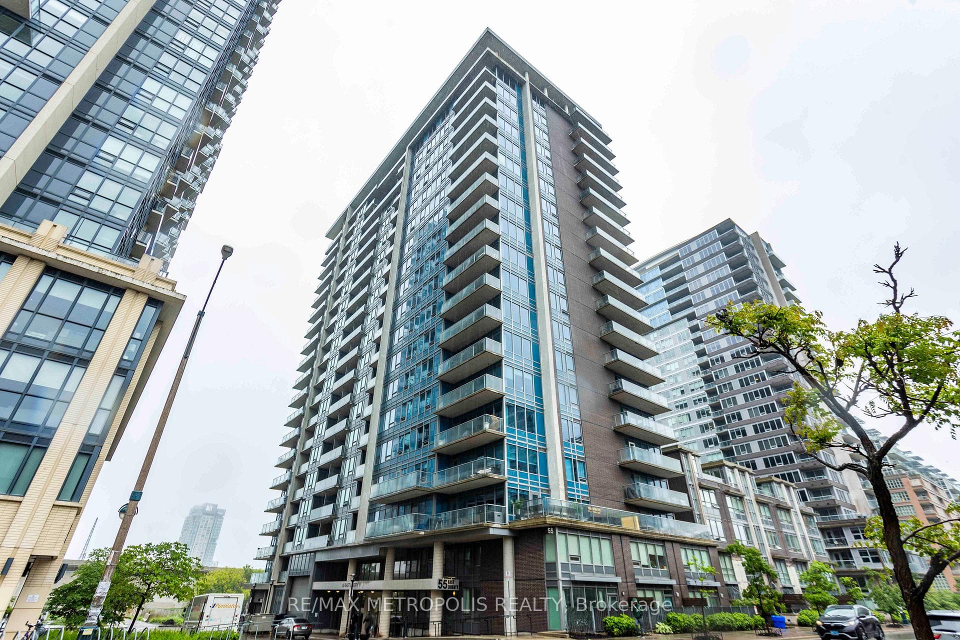 55 East Liberty Street 813, Toronto C01, ON M6K 3P9, Toronto C01, ON — photo 13 of 28