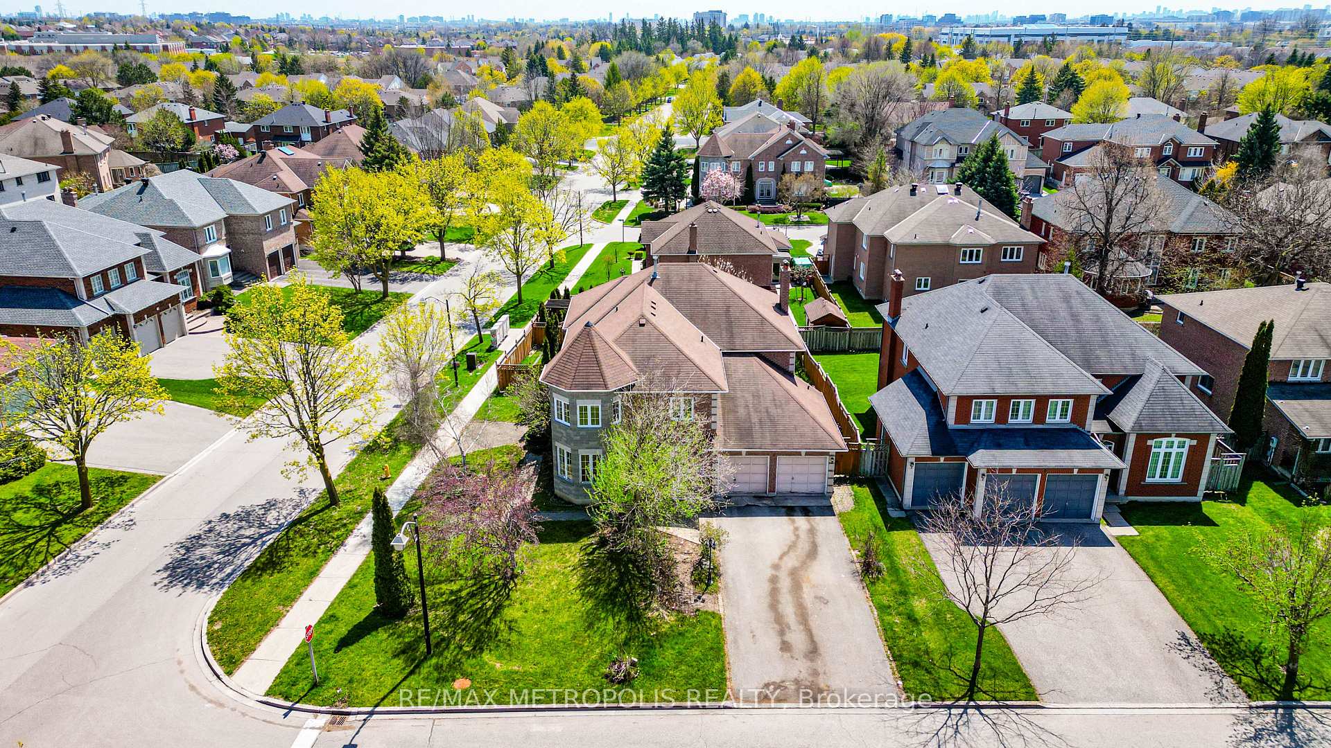 2 Schooner Court, Markham, ON L6C 1R2, Markham, ON — photo 2 of 54