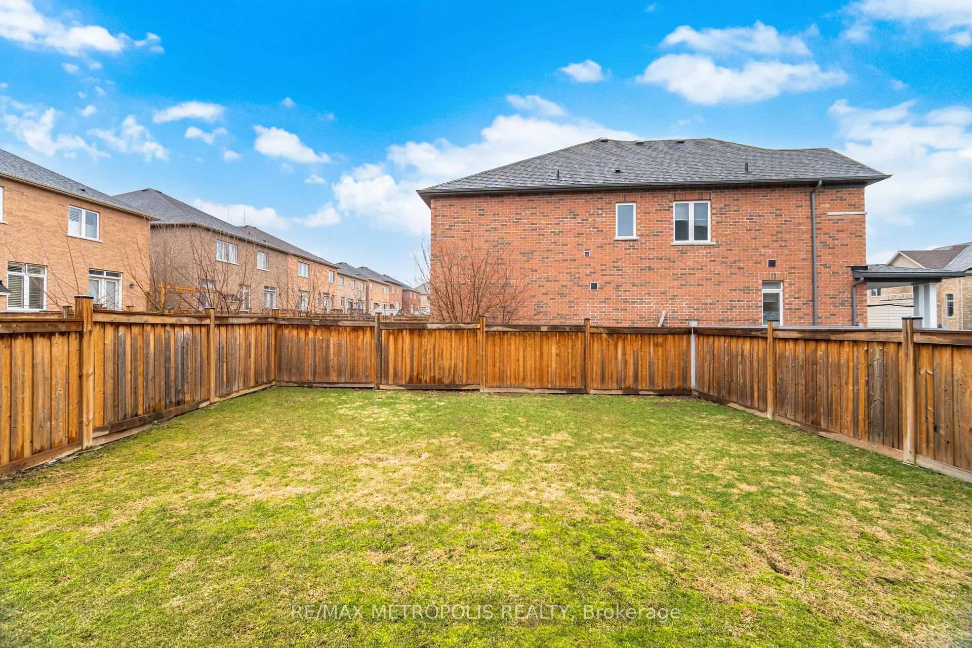 223 Inverness Way S, Bradford West Gwillimbury, ON L3Z 0W5, Bradford West Gwillimbury, ON — photo 23 of 95