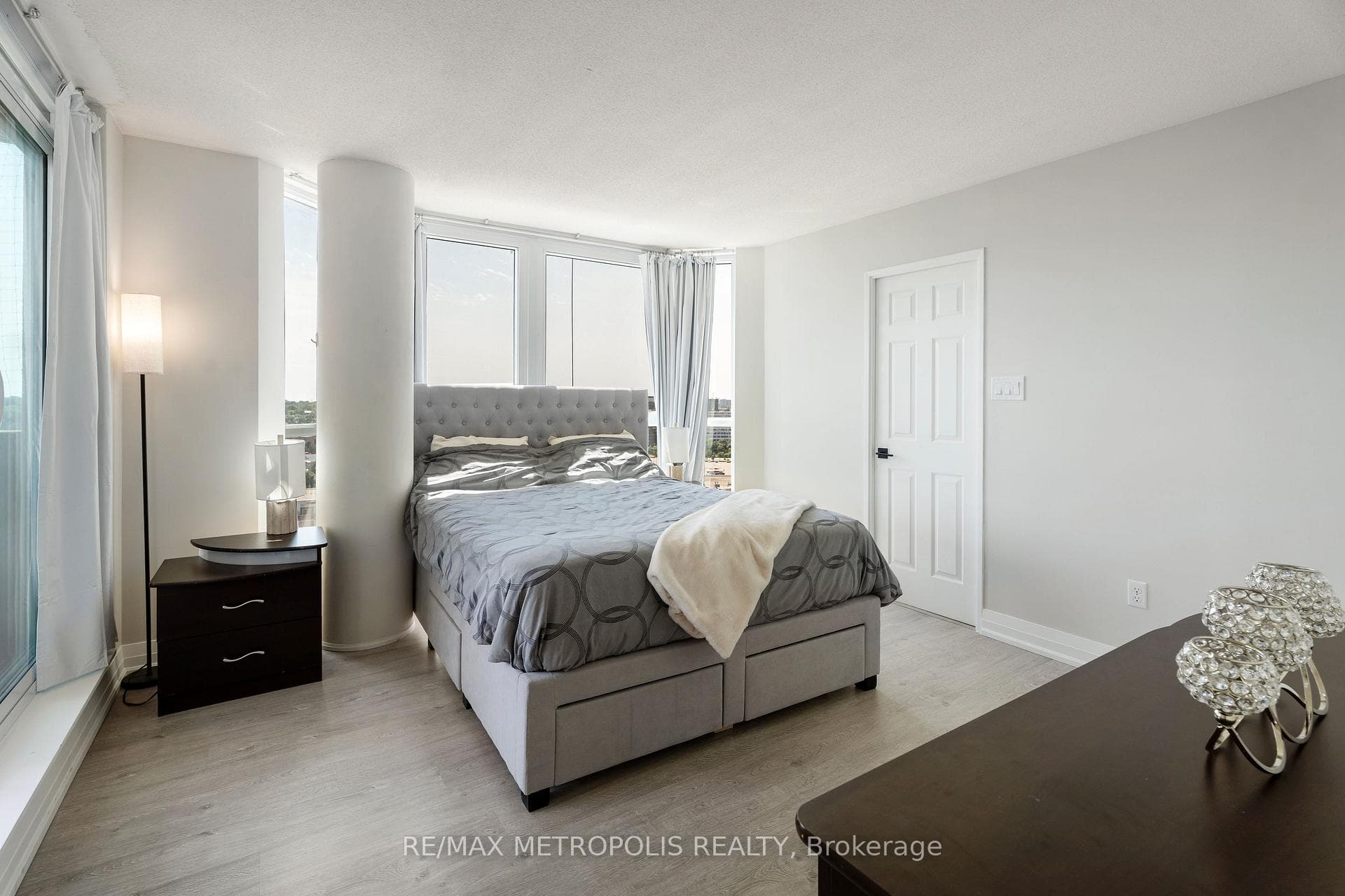 3233 Eglinton Avenue E 1707, Toronto E08, ON M1J 3N6, Toronto E08, ON — photo 11 of 37