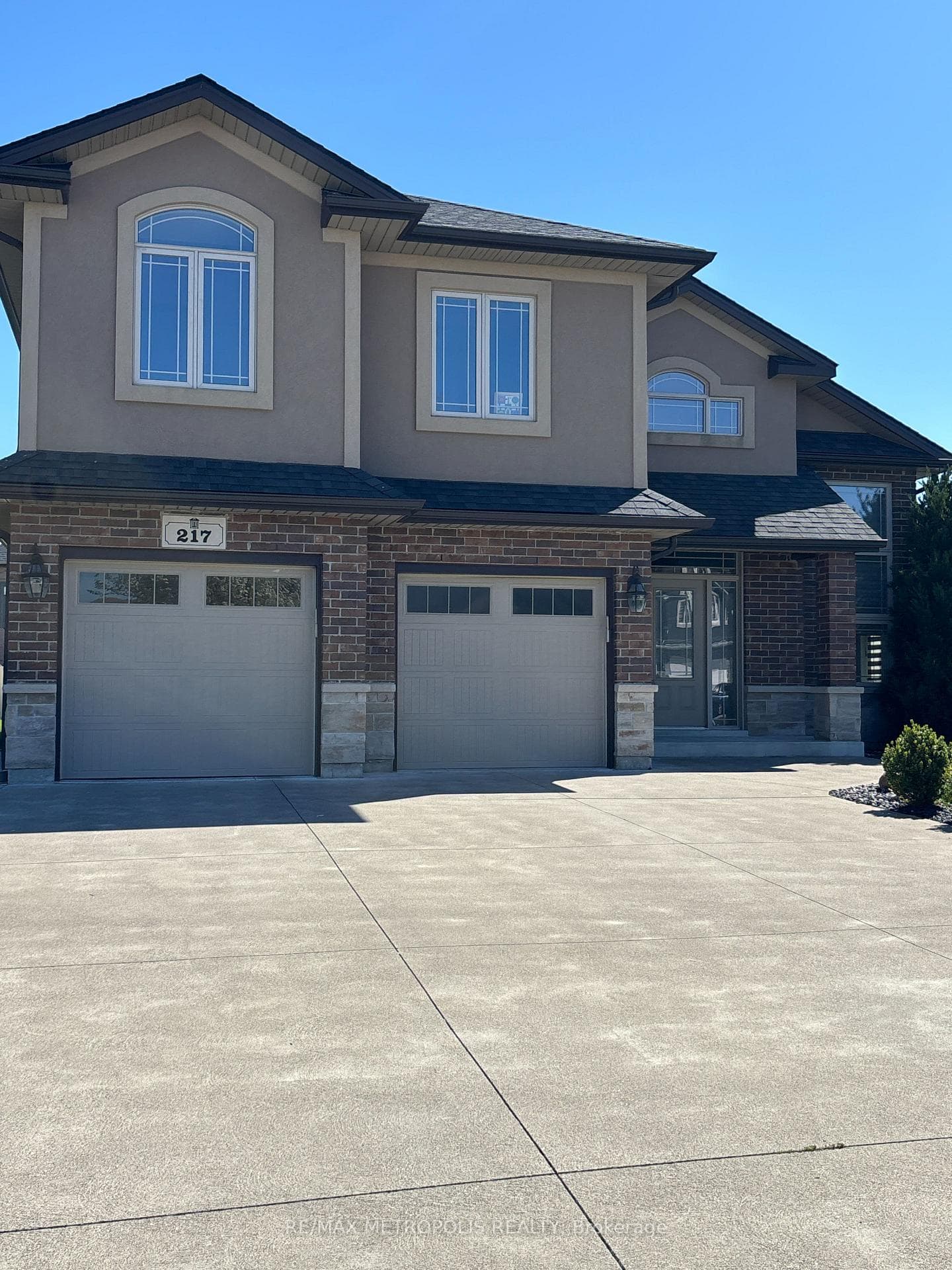 217 Jasmine Drive, Lakeshore, ON N0R 1A0, Lakeshore, ON — photo 1 of 6