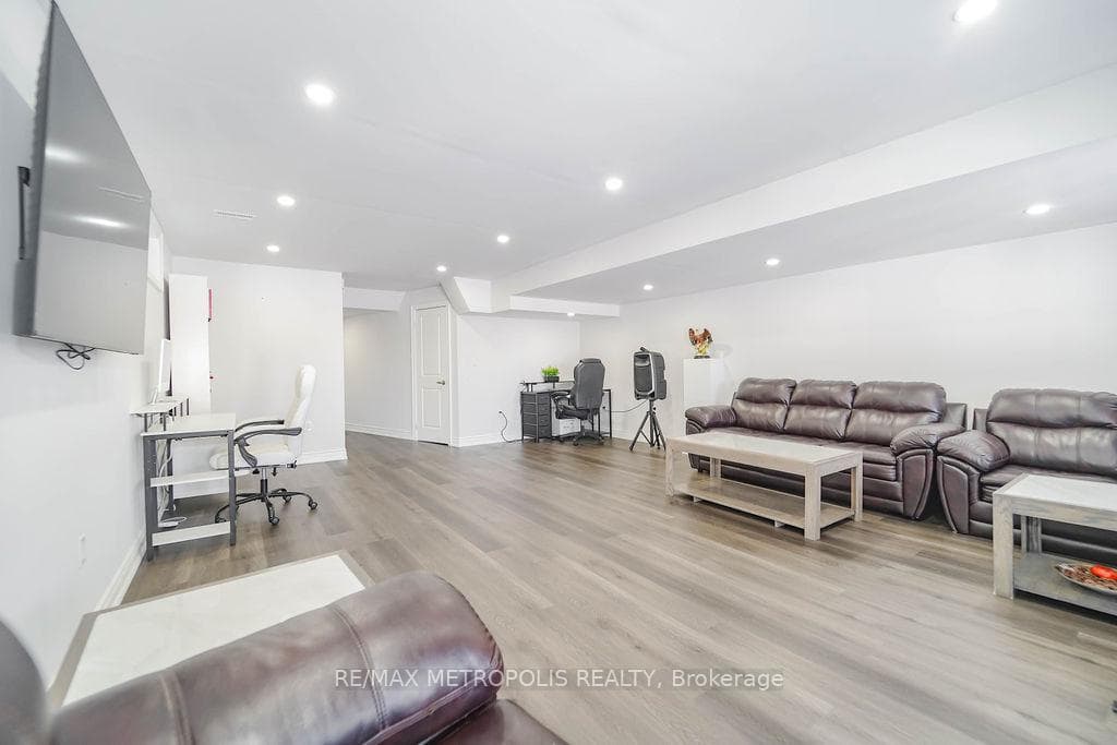 22 Haskins Crescent, Georgina, ON L4P 0H4, Georgina, ON — photo 45 of 50