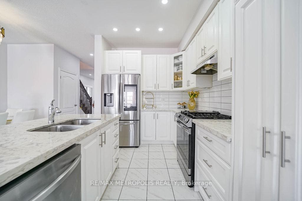 22 Haskins Crescent, Georgina, ON L4P 0H4, Georgina, ON — photo 18 of 50