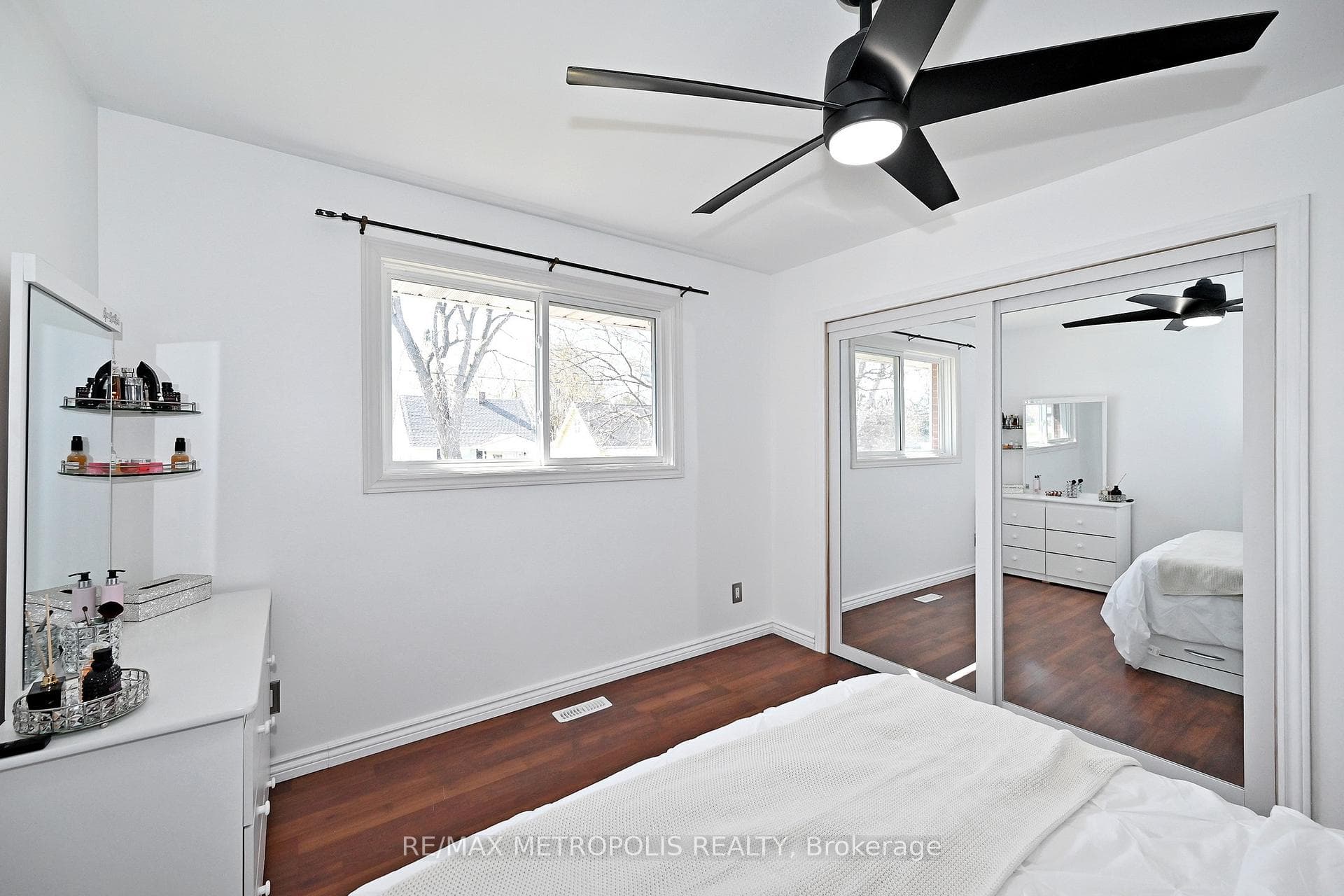 811 Dolph Street N, Cambridge, ON N3H 2B6, Cambridge, ON — photo 11 of 46