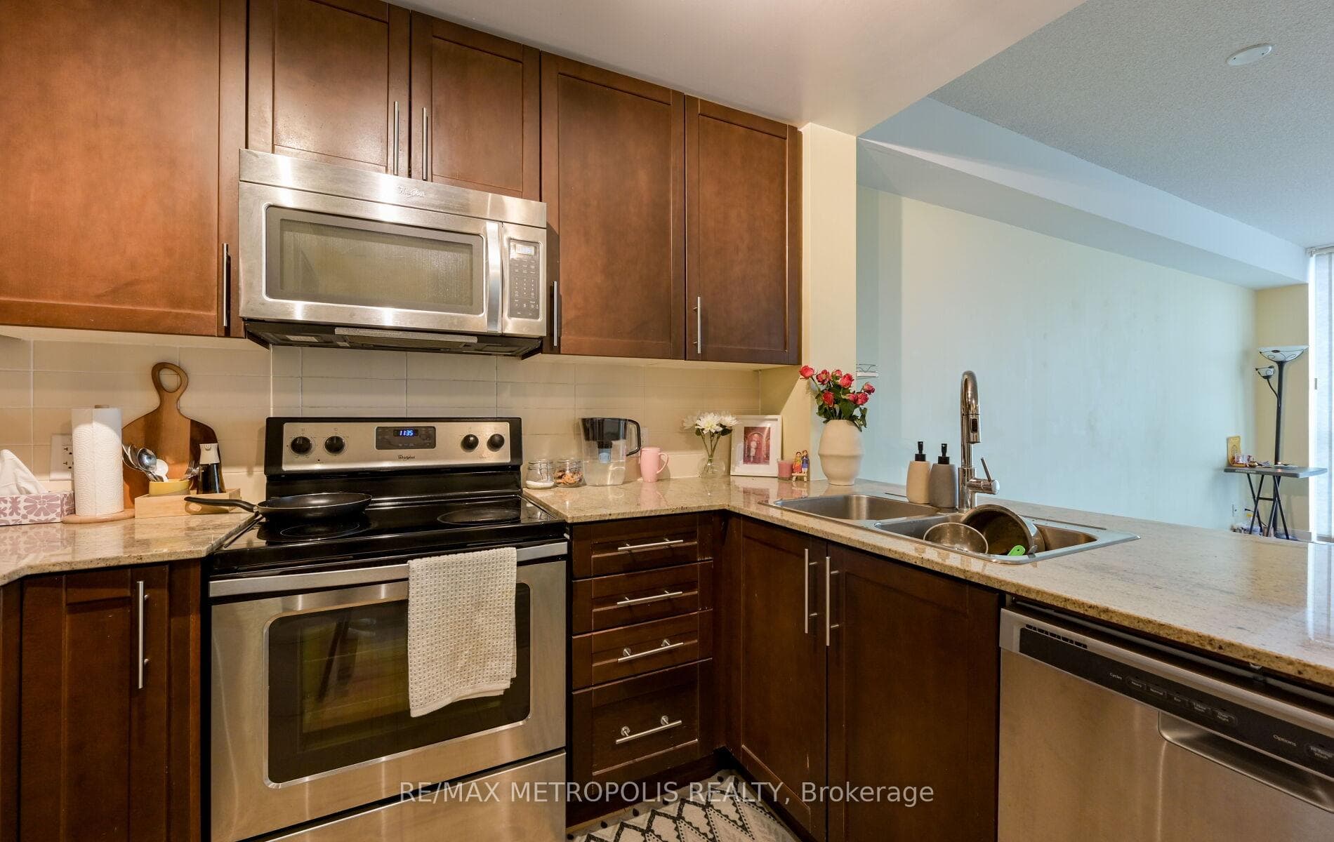 3985 Grand Park Drive 1004, Mississauga, ON L5B 0H8, Mississauga, ON — photo 12 of 43