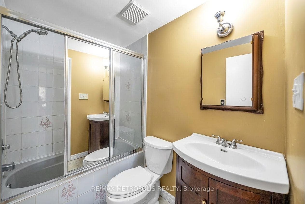 175 Trudelle Street 15, Toronto E08, ON M1J 3K5, Toronto E08, ON — photo 47 of 49