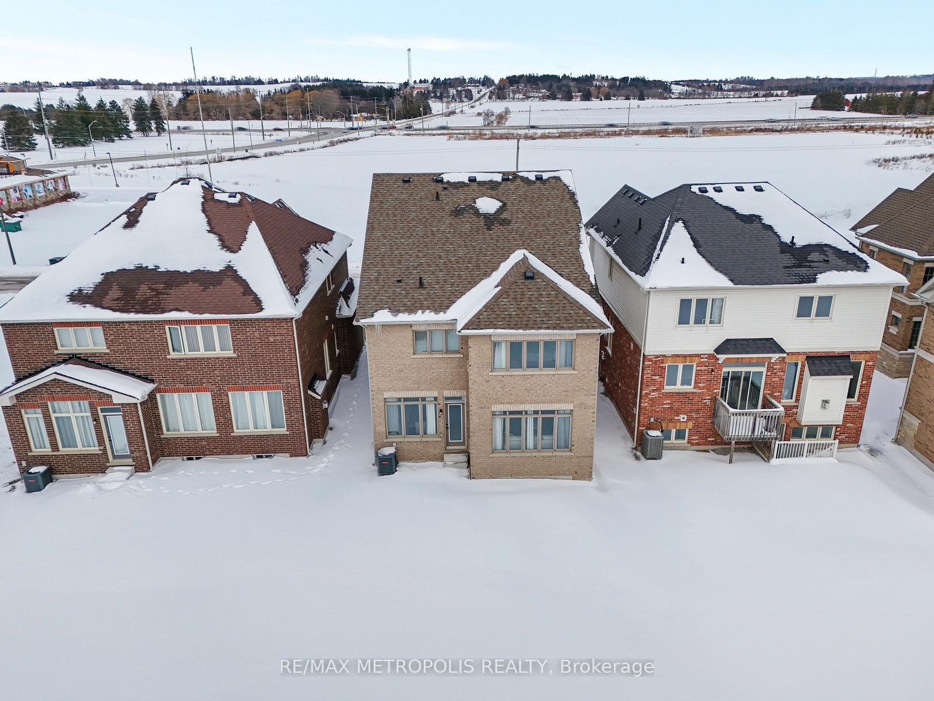 118 Lorne Thomas Place, New Tecumseth, ON L9R 0V8, New Tecumseth, ON — photo 11 of 51