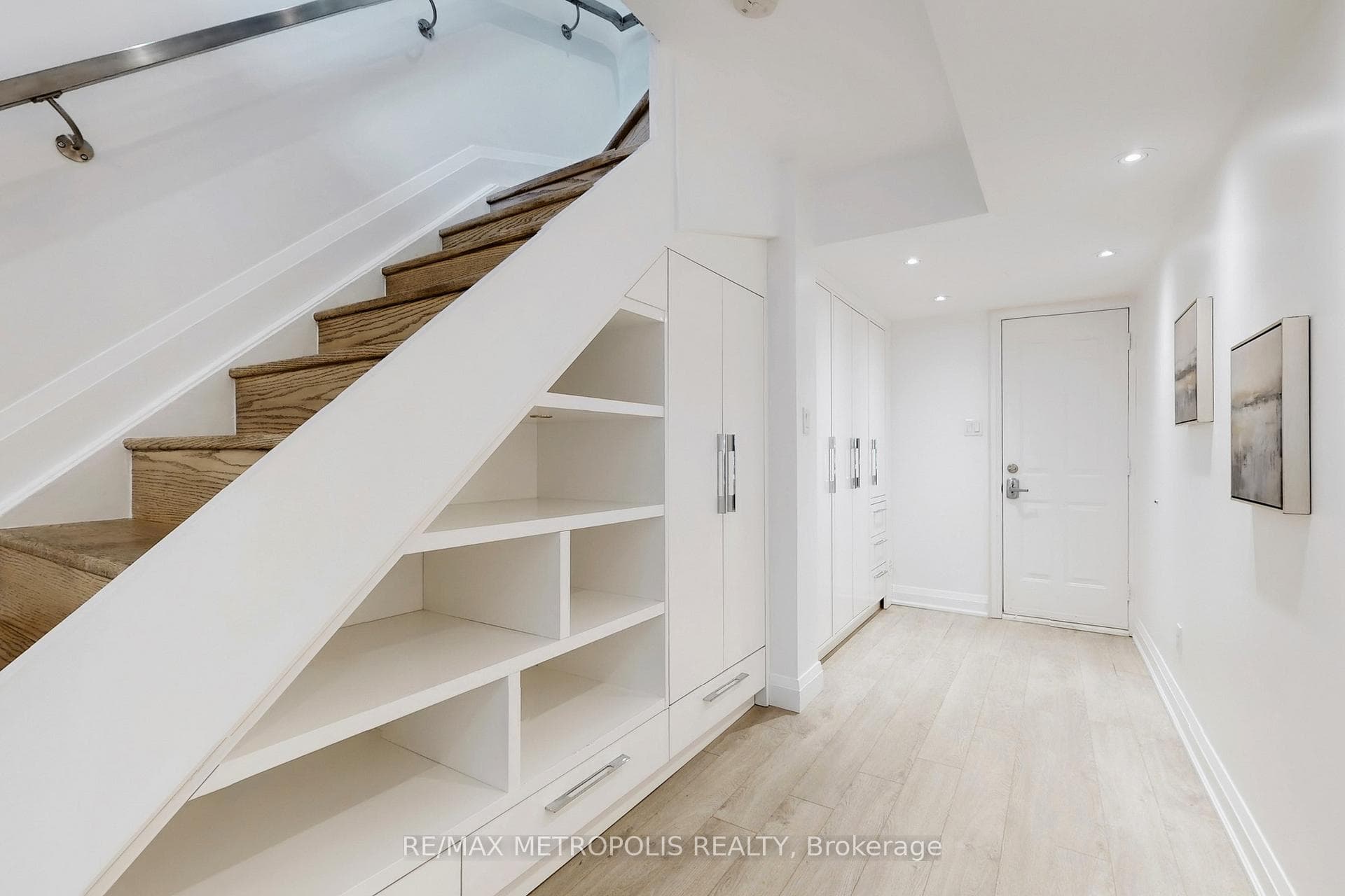 12 Sudbury Street 404, Toronto C01, ON M6J 3W7, Toronto C01, ON — photo 42 of 50
