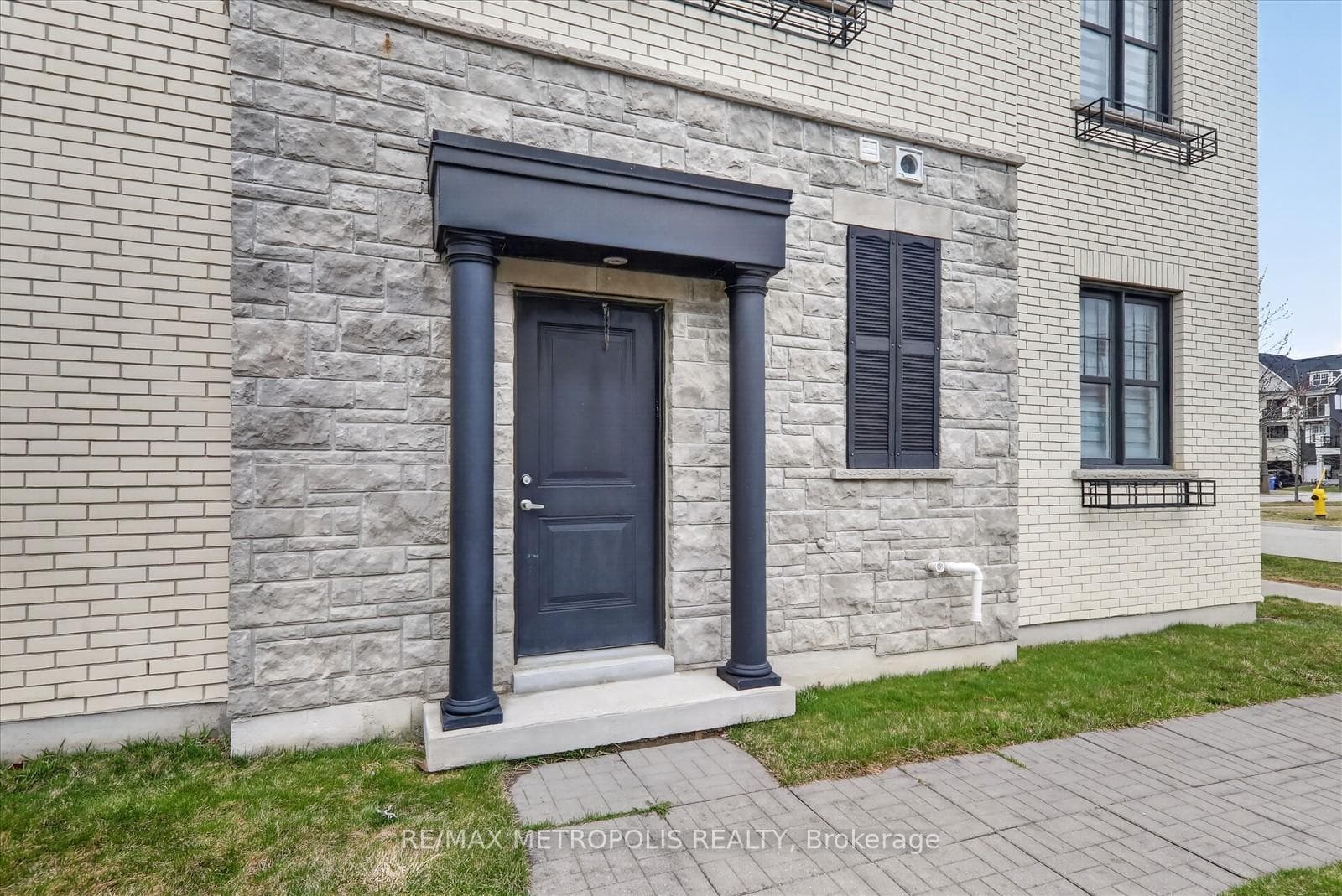 1 Boadway Crescent, Whitchurch-Stouffville, ON L4A 1X9, Whitchurch-Stouffville, ON — photo 44 of 47