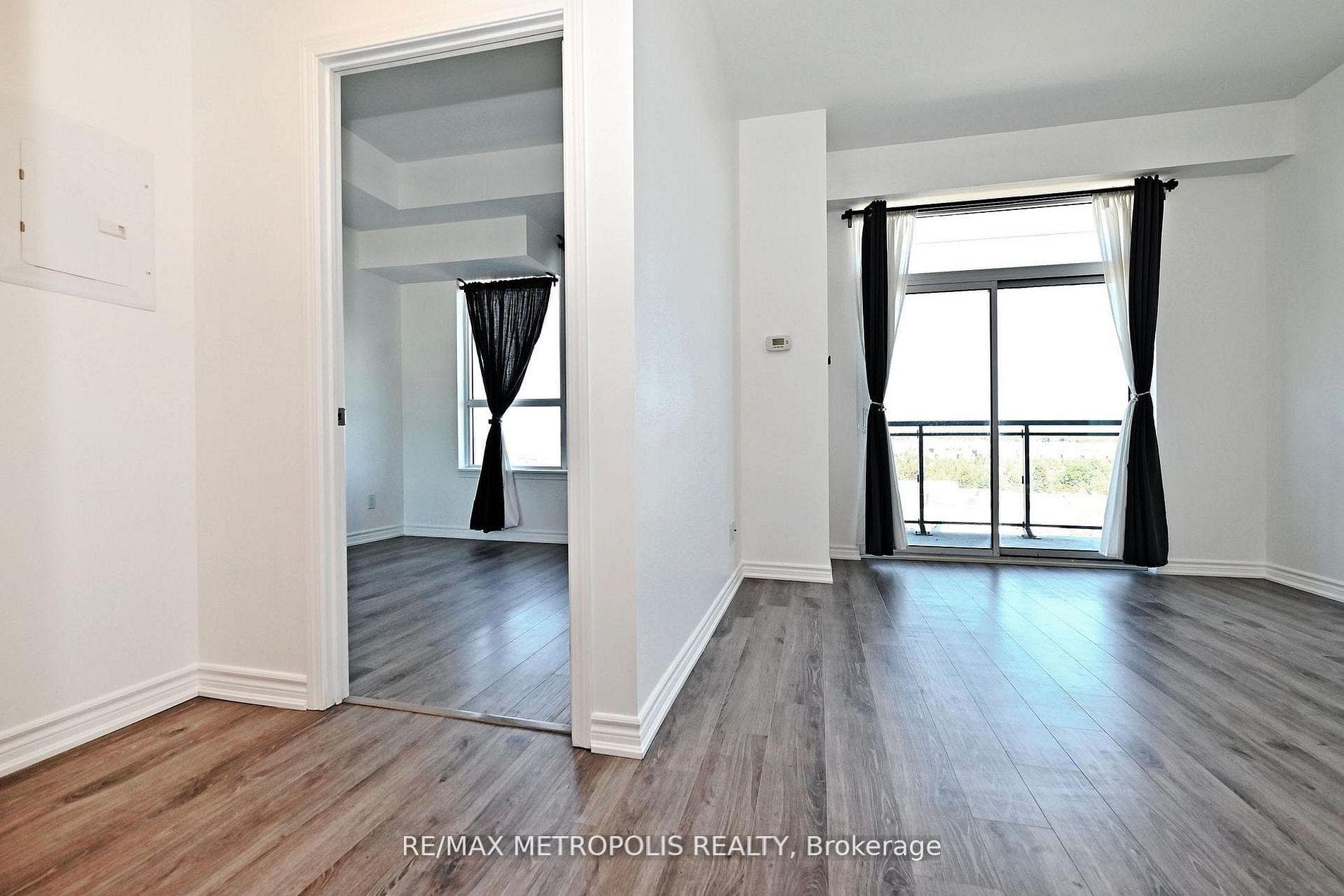 11611 Yonge Street 809, Richmond Hill, ON L4E 1G2, Richmond Hill, ON — photo 23 of 43